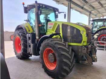 Farm tractor CLAAS Axion 950