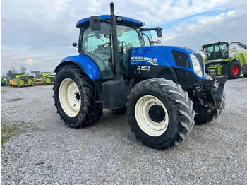 Farm tractor NEW HOLLAND T7.200