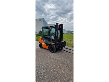 Diesel forklift FENWICK