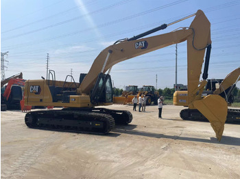 Crawler excavator CATERPILLAR 330GC: picture 3