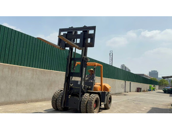 Scissor lift TCM FD100: picture 4