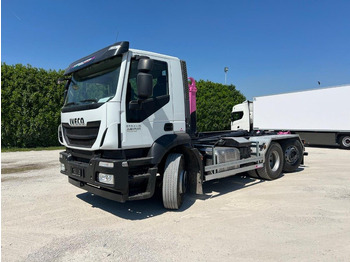 Hook lift truck IVECO Stralis 460