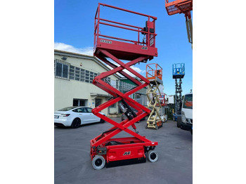Scissor lift JLG