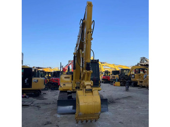 Crawler excavator Komatsu PC130: picture 2