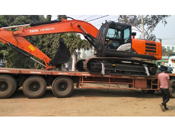 New Hitachi ZX220 LC tracked excavator leasing New Hitachi ZX220 LC tracked excavator: picture 4