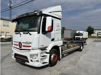 Container transporter/ Swap body truck MERCEDES-BENZ Actros