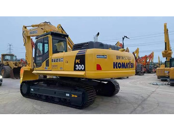 Crawler excavator KOMATSU PC300-8 Excavator | Ultra Low Hours 4,200 | One Owner | Full Service History: picture 5