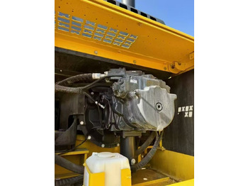 Crawler excavator KOMATSU PC400-8R: picture 4