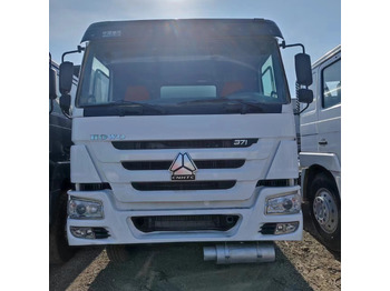 Tank truck SINOTRUK HOWO