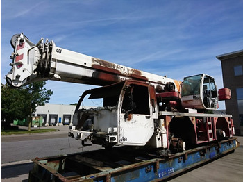 Mobile crane DEMAG