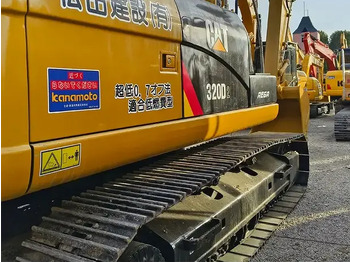 Crawler excavator 2022 Caterpillar 320D: picture 5