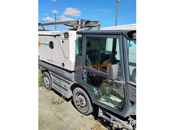 Road sweeper