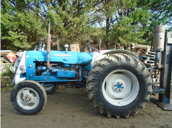Farm tractor Fordson Major SUPER MAJOR: picture 3