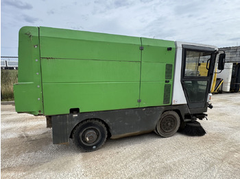 Road sweeper RAVO