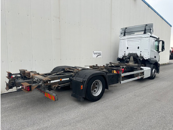 Container transporter/ Swap body truck Mercedes-Benz Actros 1946: picture 5