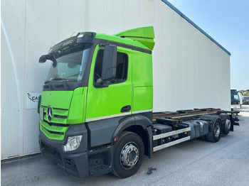 Container transporter/ Swap body truck MERCEDES-BENZ Actros