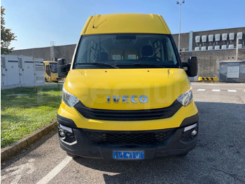 School bus Iveco Daily: picture 2