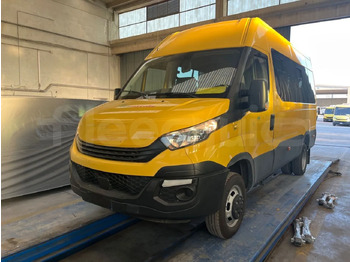 School bus Iveco Daily: picture 4