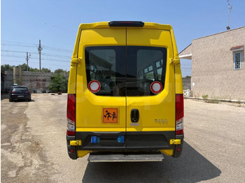 School bus Iveco Daily: picture 5
