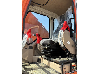 Crawler excavator DOOSAN dh225 hot sale used excavator in stock: picture 5 Crawler excavator DOOSAN dh225 hot sale used excavator in stock: picture 5