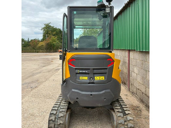 Mini excavator Volvo ECR25D: picture 4
