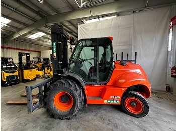 Rough terrain forklift AUSA
