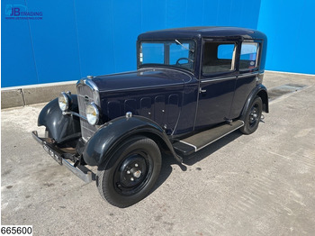 Sedan PEUGEOT