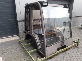 Cab and interior MANITOU