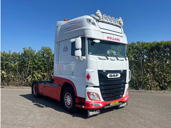 Tractor unit DAF XF 460