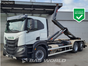 Hook lift truck IVECO X-WAY