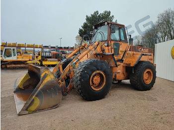Wheel loader Case W30: picture 3