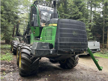 Forwarder John Deere 1110G: picture 4