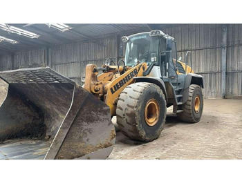 Wheel loader Liebherr L576: picture 2