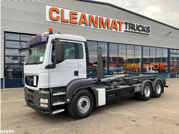 Hook lift truck MAN TGS 26.440 6x4 ZF Intarder Manual 26 Ton haakarmsysteem: picture 2 Hook lift truck MAN TGS 26.440 6x4 ZF Intarder Manual 26 Ton haakarmsysteem: picture 2