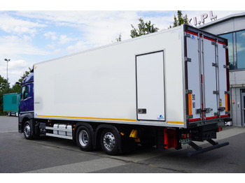 Refrigerator truck MERCEDES-BENZ Actros 2546 / Lecapitaine refrigerator 20 EPAL / Multitemperature / Carrier Supra 1150 MT: picture 3 Refrigerator truck MERCEDES-BENZ Actros 2546 / Lecapitaine refrigerator 20 EPAL / Multitemperature / Carrier Supra 1150 MT: picture 3