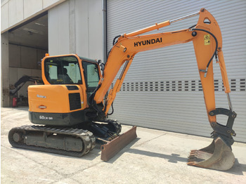 Mini excavator HYUNDAI R60CR-9A: picture 3