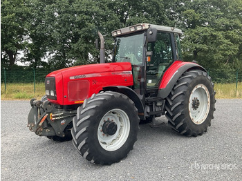 Farm tractor MASSEY FERGUSON 8200 series