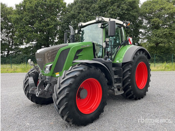 Farm tractor FENDT 824 Vario