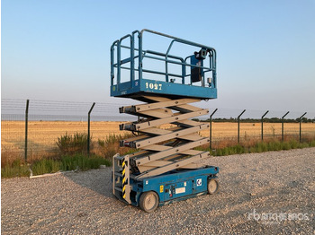 Scissor lift GENIE