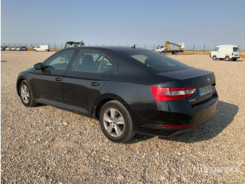 Car 2018 Skoda Superb Automobile: picture 3