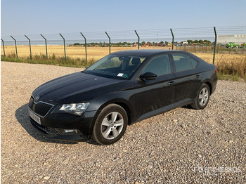 Car 2018 Skoda Superb Automobile: picture 2