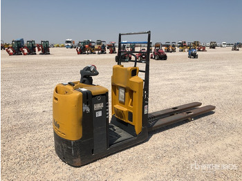 Pallet truck 2019 Yale MO20 Electric Pallet Jack: picture 3