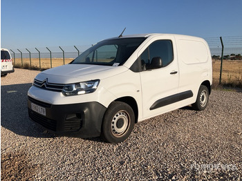 Small van CITROËN Berlingo