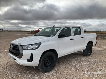 Pickup truck 2021 Toyota Hilux 4x4 Crew Cab Pickup: picture 3 Pickup truck 2021 Toyota Hilux 4x4 Crew Cab Pickup: picture 3