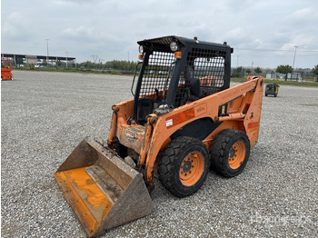 Skid steer loader KOMATSU SK714