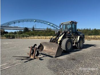 Wheel loader CATERPILLAR
