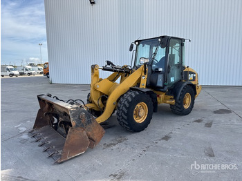 Wheel loader CATERPILLAR 906H