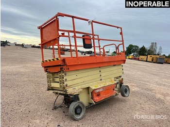Scissor lift JLG