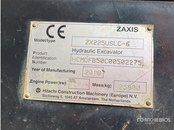 Crawler excavator 2018 Hitachi ZX225USLC-6 Tracked Excavator: picture 2