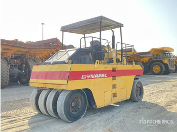Pneumatic roller 2002 Dynapac CP 271 9 Wheel Pneumatic Roller: picture 3